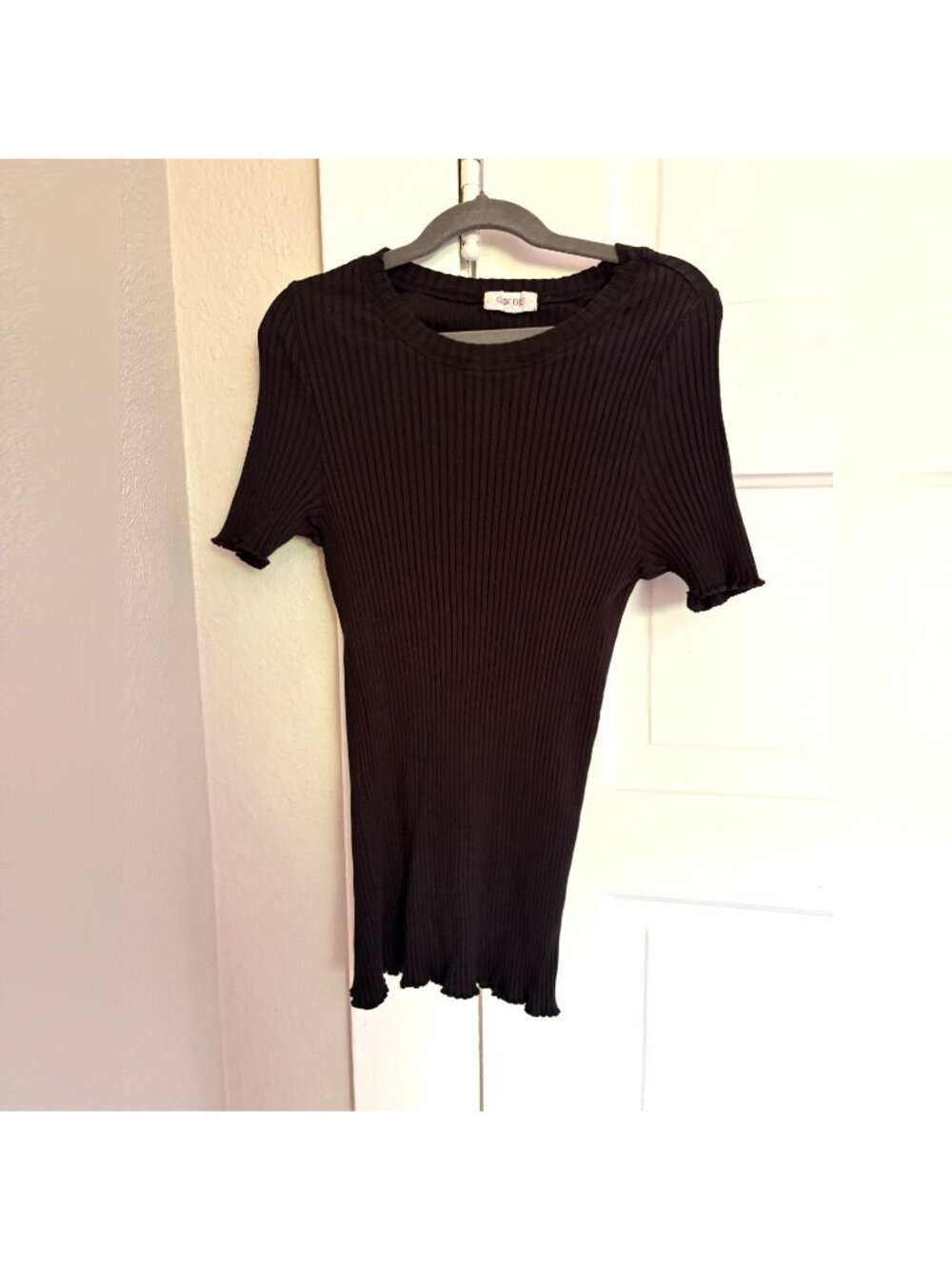 Goldie Ribbed Lettuce Edge Short Sleeve Top Black XL